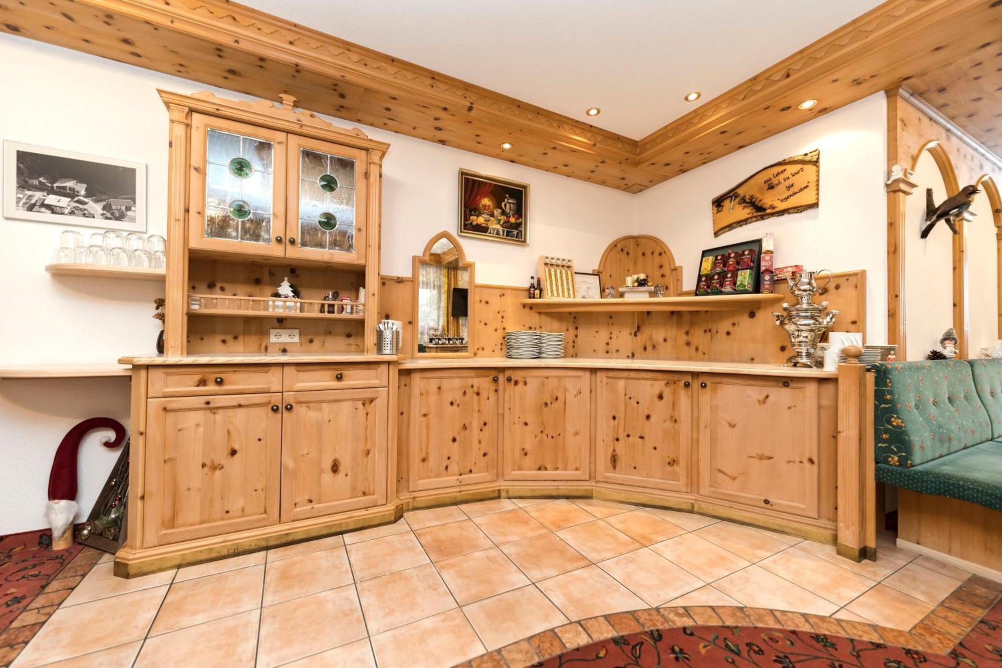 Hotel Garni Siegele - Inklusive Silvretta-Card Premium 이스크글 외부 사진